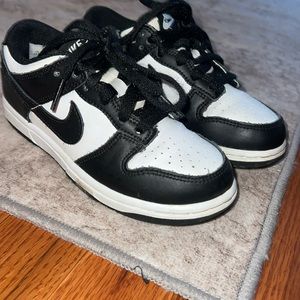 Nike little kids Panda Dunks size 12.5